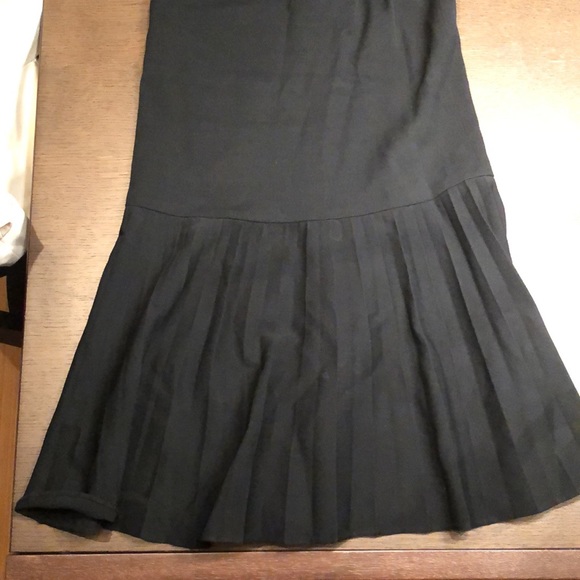 Cute theory suit dress and Jacket Pleated bottom, slightly - Picture 2 of 12